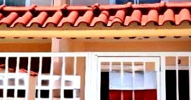 Casa Padrão com 3 Quartos e 1 Vaga em Nova Iguaçu