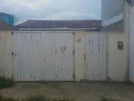 Casa Ocupada em Arcoverde com 70m² Construída