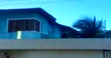 Casa padrão com 2 quartos, 2 banheiros, 2 vagas, 336m² construída, ocupada
