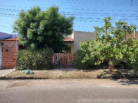 Casa aconchegante com 2 quartos e 1 vaga no Bairro Fátima