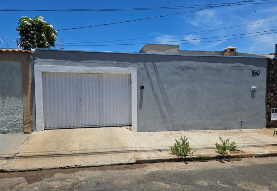 Casa com 2 quartos, 1 banheiro e 60,12m² construídos