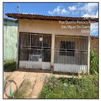 Casa com 3 Quartos e 1 Vaga em Padre Alberto
