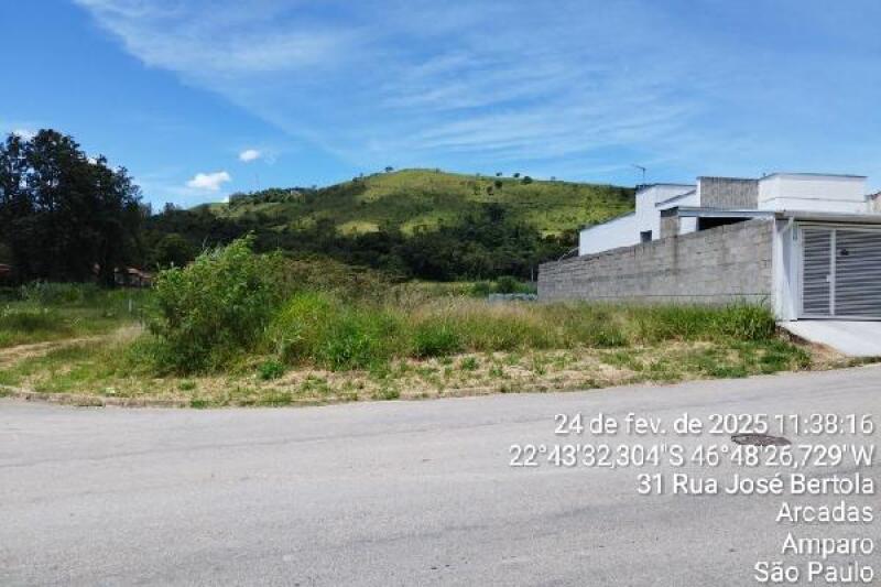 Terreno amplo 357,48m² em Amparo, ideal para construção