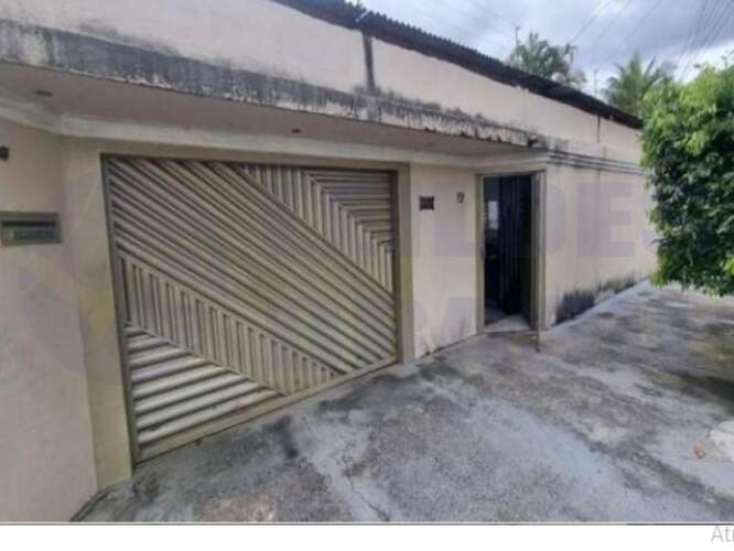Casa Residencial em Goiânia com 405m² de Terreno