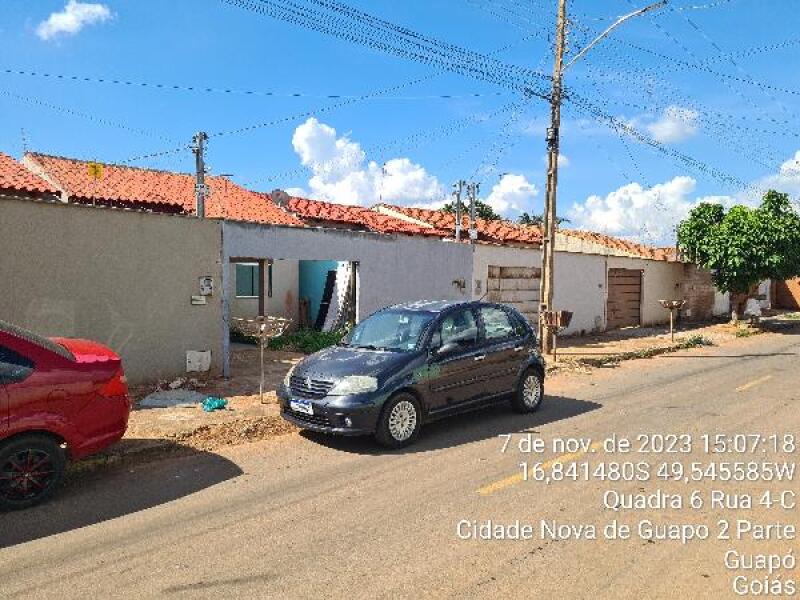 Casa com 2 quartos, 2 banheiros, 1 vaga e 82m² construída