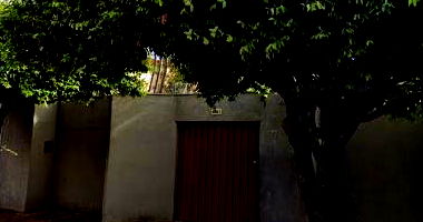 Lote com 6 cômodos, piscina e área construída de 157m²