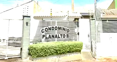 Casa tipo A com 2 quartos, banheiro e varanda, área construída 38,76m², imóvel ocupado