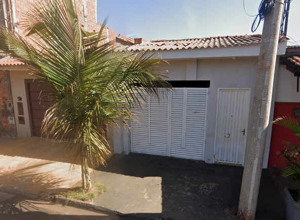 Casa com 3 quartos, 1 banheiro, 112,41 m² construída, ocupada