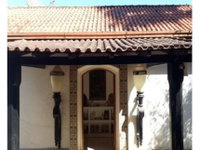 Casa com 634m² construídos em terreno de 4.065m², ocupada