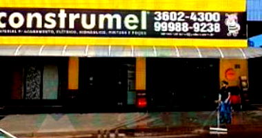 Comercial em Rio Verde/GO com 1043m² de área útil