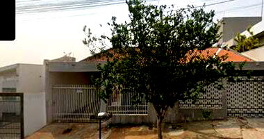 Terreno com Construção em Astorga/PR