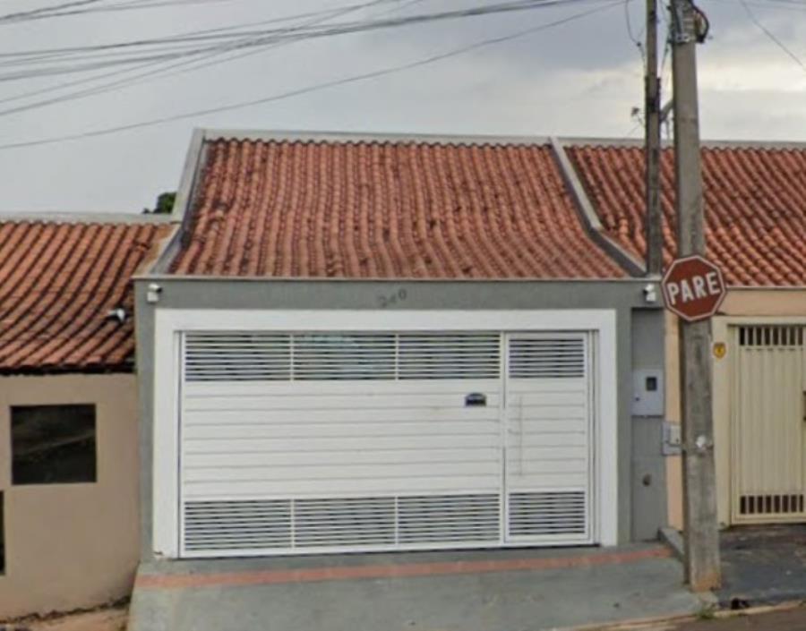 Casa em Londrina/PR com 114m² - Jardim Tropical B