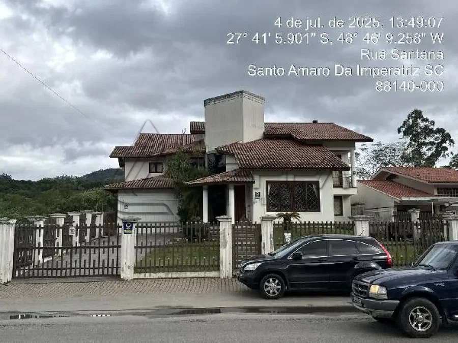 Casa com 2 quartos e 2236m² de área privativa
