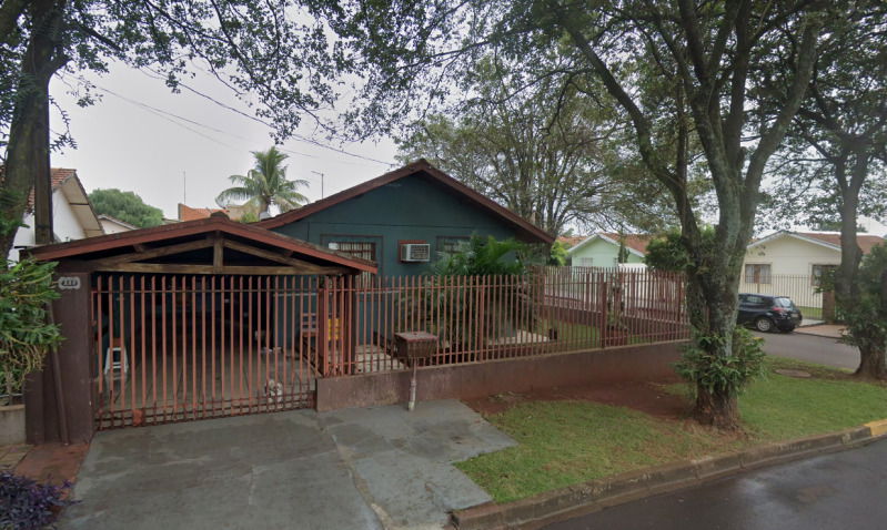 Casa com 2 Quartos e Garagem em Toledo/PR