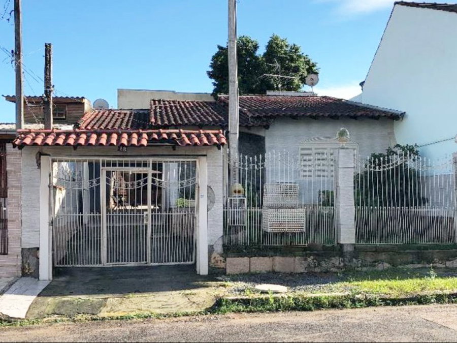 Casa 244m² com 4 dormitórios em Cachoeirinha-RS