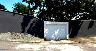 Casa padrão 3 quartos, 2 banheiros, 1 vaga, 116m² desocupada
