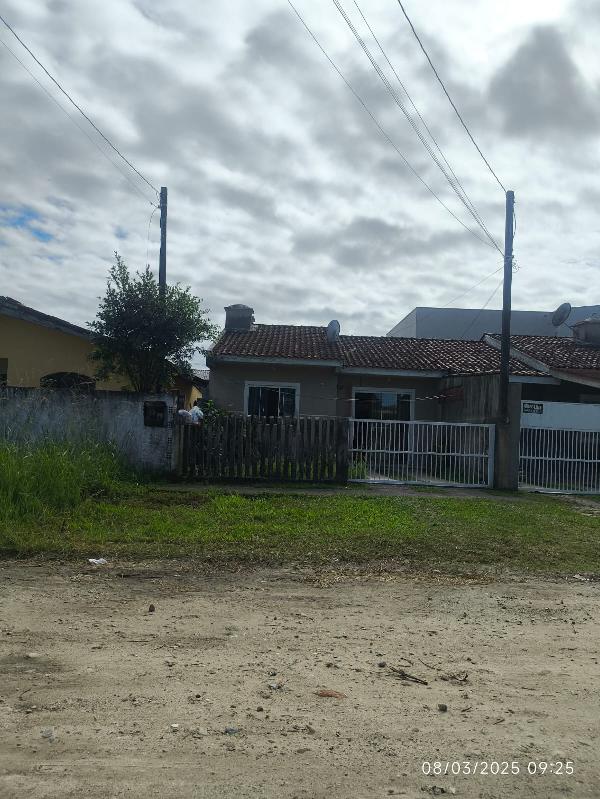 Casa com 2 quartos, 1 banheiro, 1 vaga e 52,41m² construída
