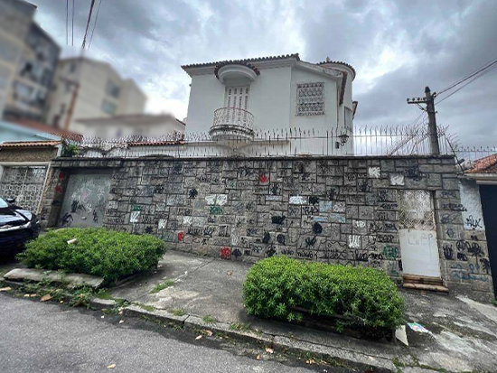 Casa em Vila Isabel com 374m² construída