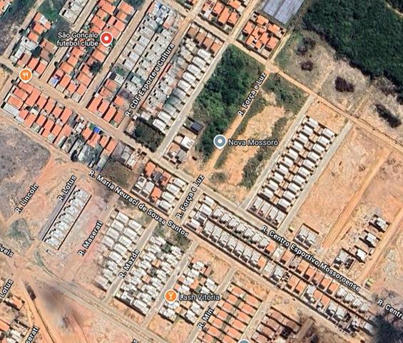 Casa Ocupada com 63,42 m² de Área Construída