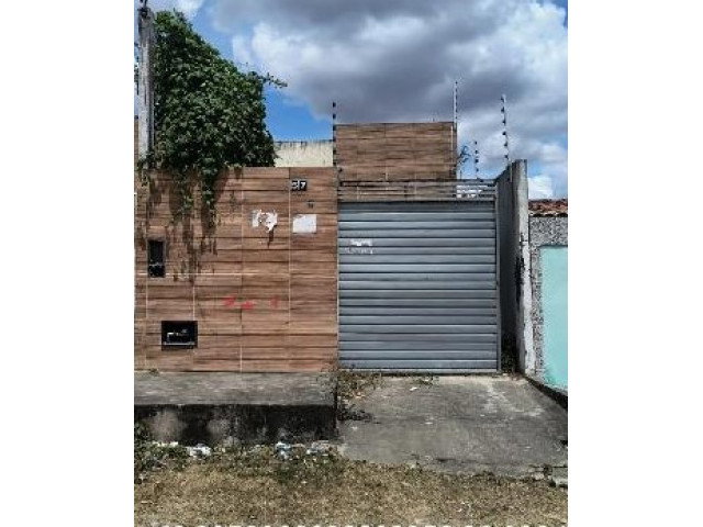 Casa com 49,42m² e terreno de 100m² em Feira de Santana/BA