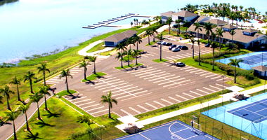 Espaçoso Terreno de 600m² em Condomínio Seguro e Desocupado