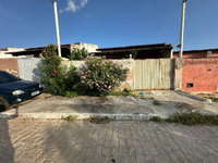 Casa com 2 quartos, 2 banheiros e 80m² de área privativa