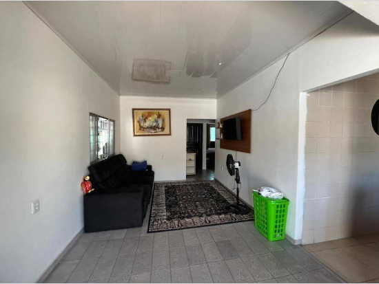 Casa com 3 quartos, 119,48 m² construídos, ocupada, 1 vaga de garagem