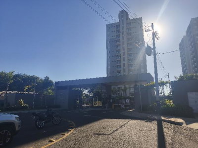 Apartamento 2 quartos, 2 banheiros e 1 vaga