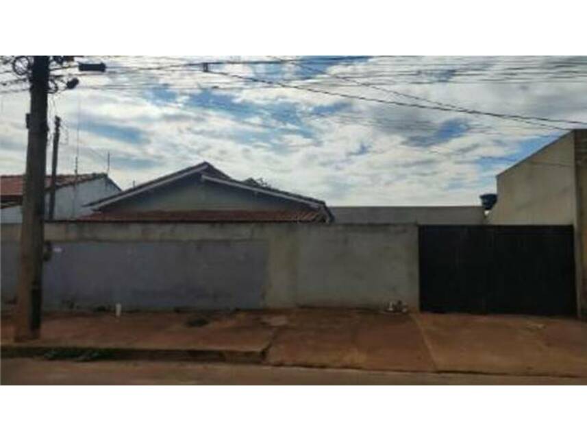 Casa em leilão com 133m² construída em Pontes e Lacerda/MT