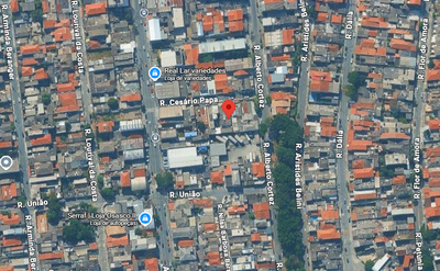 Duas Casas Residenciais com 352m² em Osasco