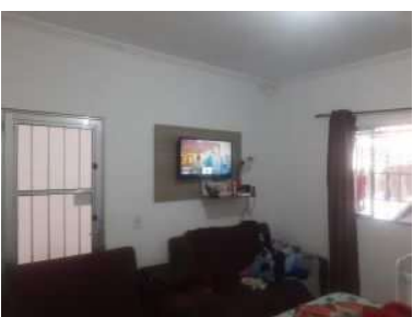 Duas Residências em Terreno de 210m² - Precisa de Reparos