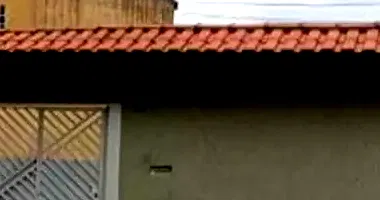 Casa em leilão com 3 quartos e 2 banheiros