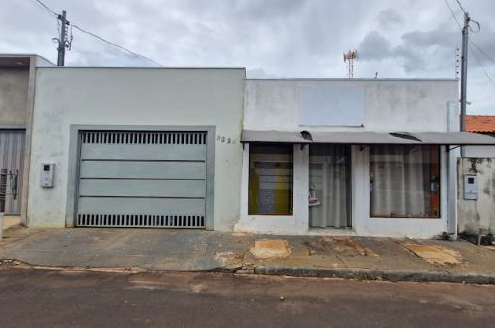 Casa com 141,88 m², 2 quartos, 1 banheiro, ocupada