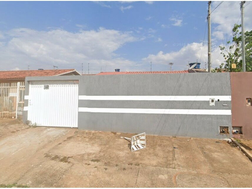 Casa com 2 quartos e 1 banheiro em Águas Lindas de Goiás