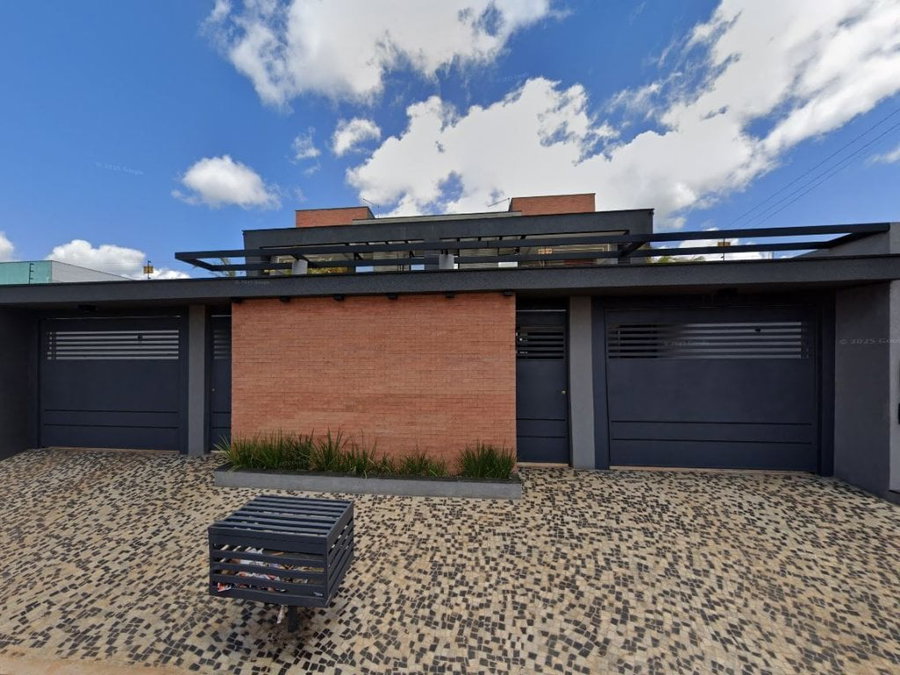 Casa Duplex em Condomínio com 203m² - Águas Lindas de Goiás