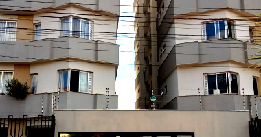 Apartamento com 356,40m², 3 vagas e reforma inacabada