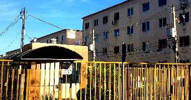 Apartamento com 2 Quartos e Área Privativa em Catu de Abrantes