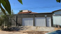 Casa com 4 Quartos e 238m² de Área Construída em Inhumas-GO