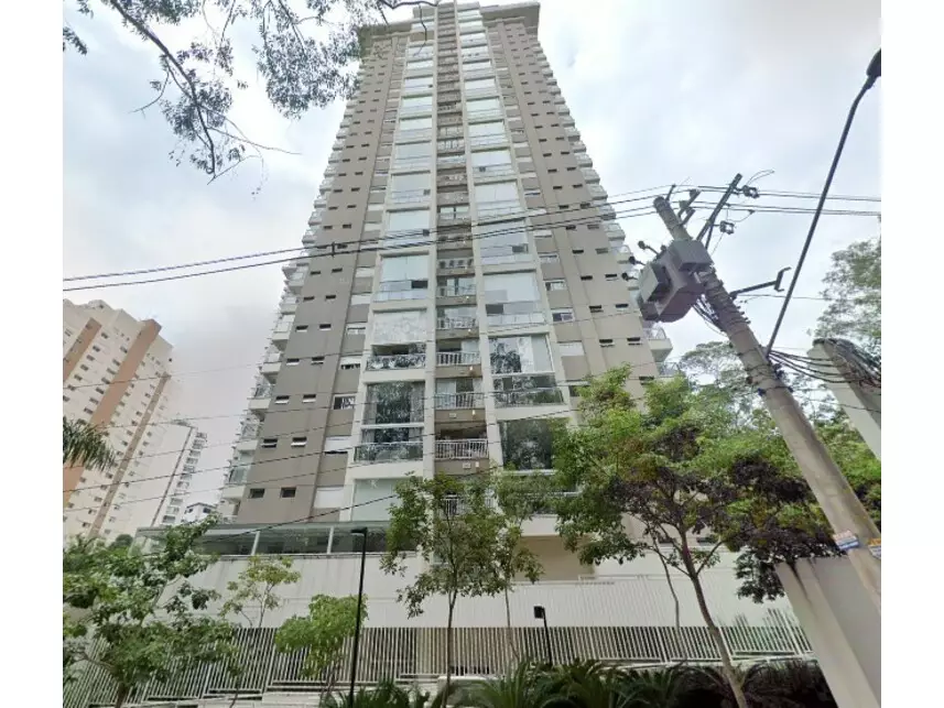 Apartamento Duplex com 4 Quartos e 4 Vagas em Leilão