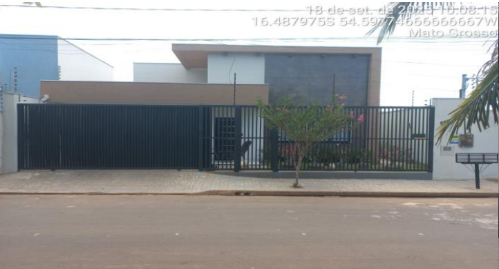 Casa com 181,88 m² em Parque das Rosas