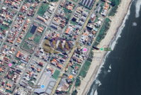 Terreno com Casa de Alto Padrão em Guaratuba