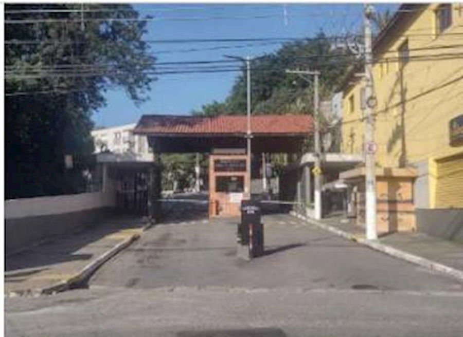 Apartamento padrão com 2 quartos, 1 banheiro e 1 vaga, ocupado