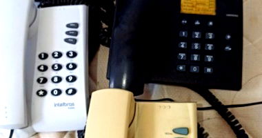 Lote 042 - Materiais Diversos e Equipamentos de Informática