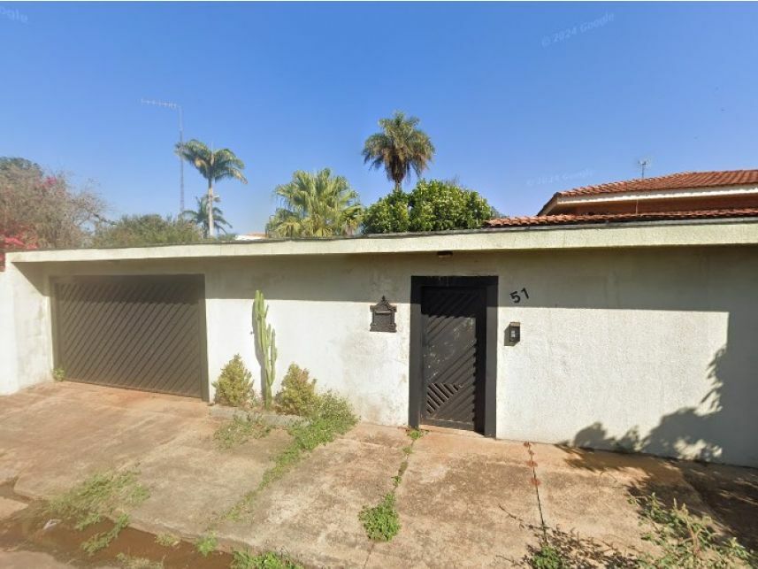 Casa Ocupada com 383,25m² de Terreno e 299,00m² Construídos