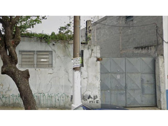 Construções com 201m² em terreno de 400m²