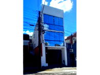 Edifício com Sala Comercial e Apartamentos em Santa Maria