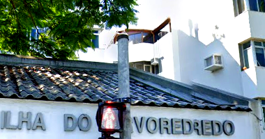 Box de garagem com 12m² privativos, área total 21,6m²