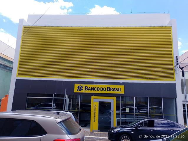 Prédio Comercial com Locação Simultânea em Atibaia