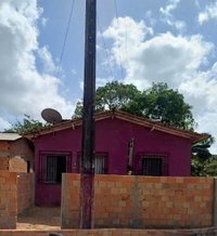 Casa padrão com 1 quarto, 1 banheiro, 1 vaga, 96,6m² construída, ocupada