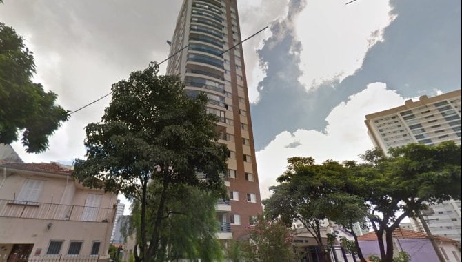 Apartamento com Depósito e 2 Vagas - Aclimação, São Paulo